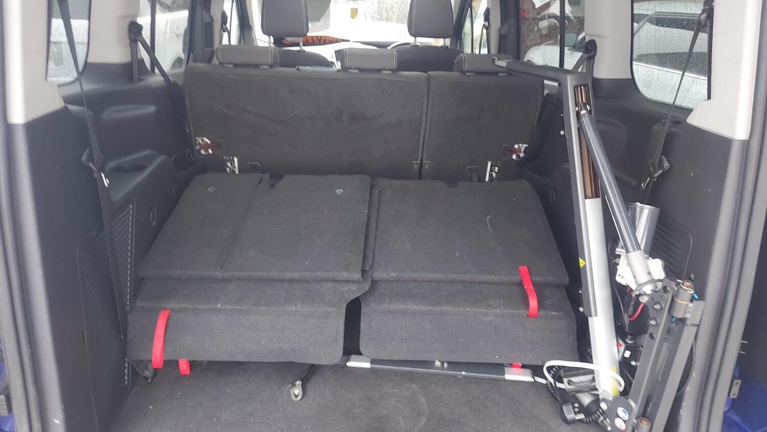 Used Ford Grand Tourneo Connect 2016 for sale - 76305570: Photo 15