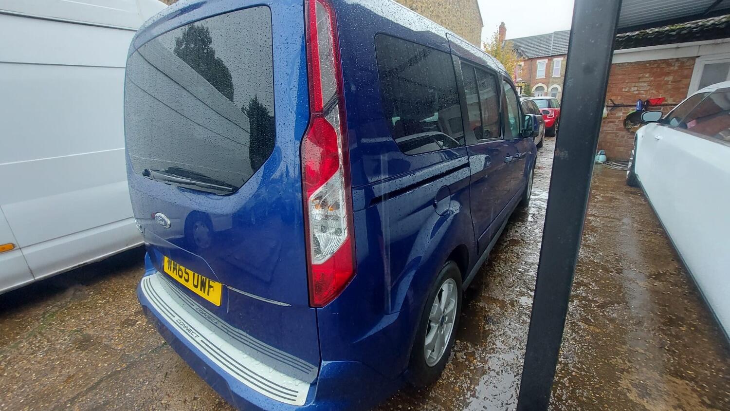 Used Ford Grand Tourneo Connect 2016 for sale - 76305570: Photo 6