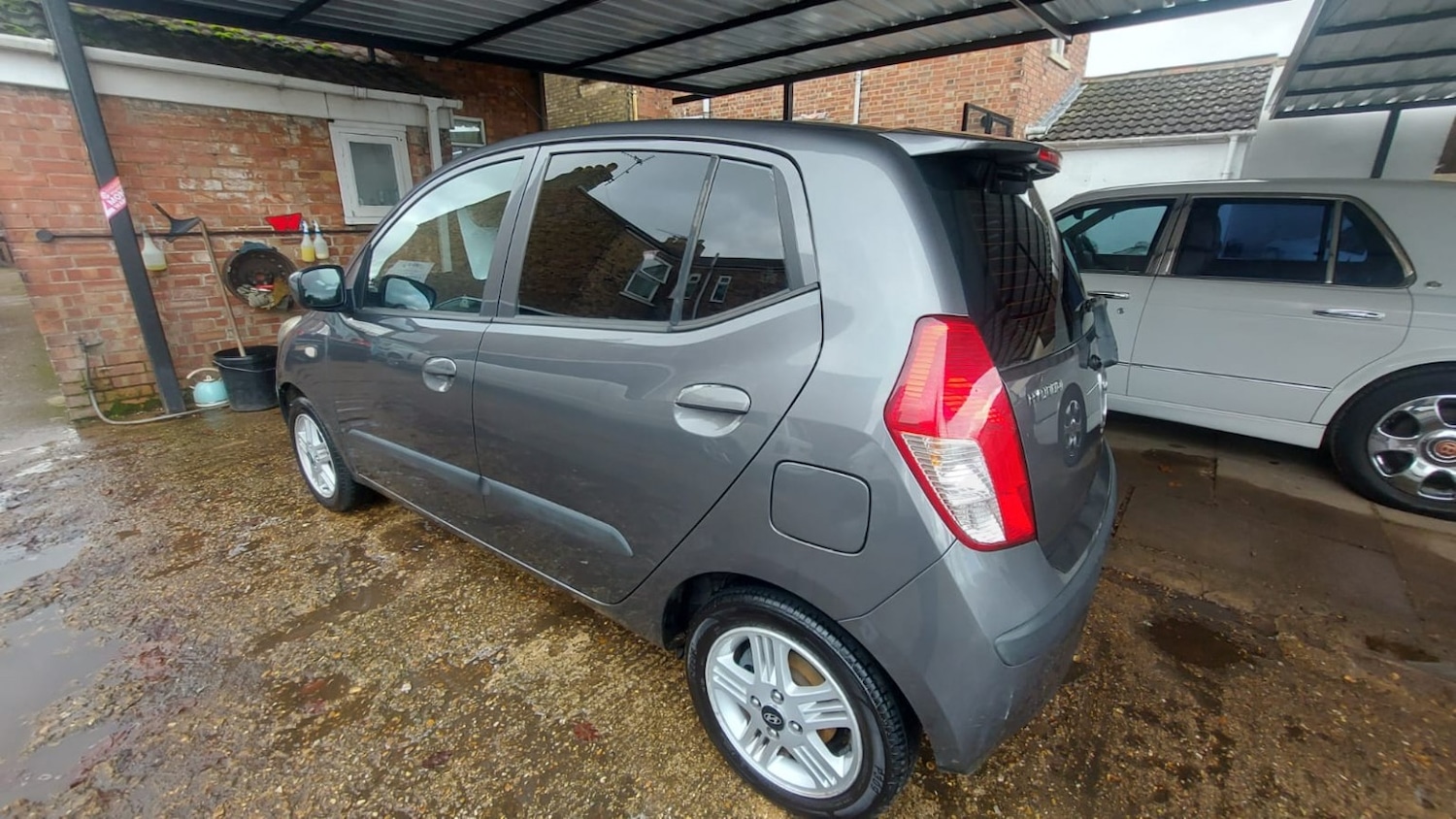 Used Hyundai i10 2010 for sale - 76769937: Photo 17