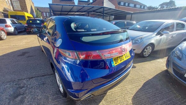 Used Honda Civic 2010 for sale - 72981884: Photo 11