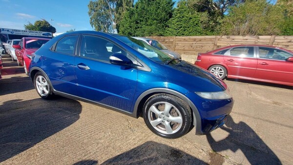 Used Honda Civic 2010 for sale - 72981884: Photo 9