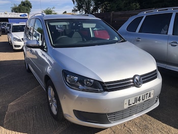 Used Volkswagen Touran 2014 for sale - 79105140: Photo