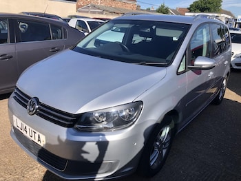 Used Volkswagen Touran 2014 for sale - 79105140: Photo