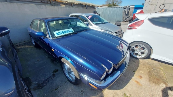 Used Jaguar XJ 2001 for sale - 75575437: Photo 1