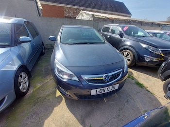 Used Vauxhall Astra 2011 for sale - 78045676: Photo
