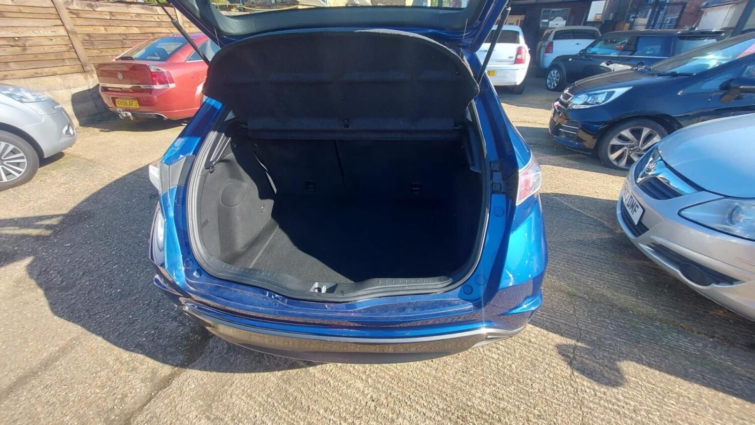 Used Honda Civic 2010 for sale - 76793574: Photo 12