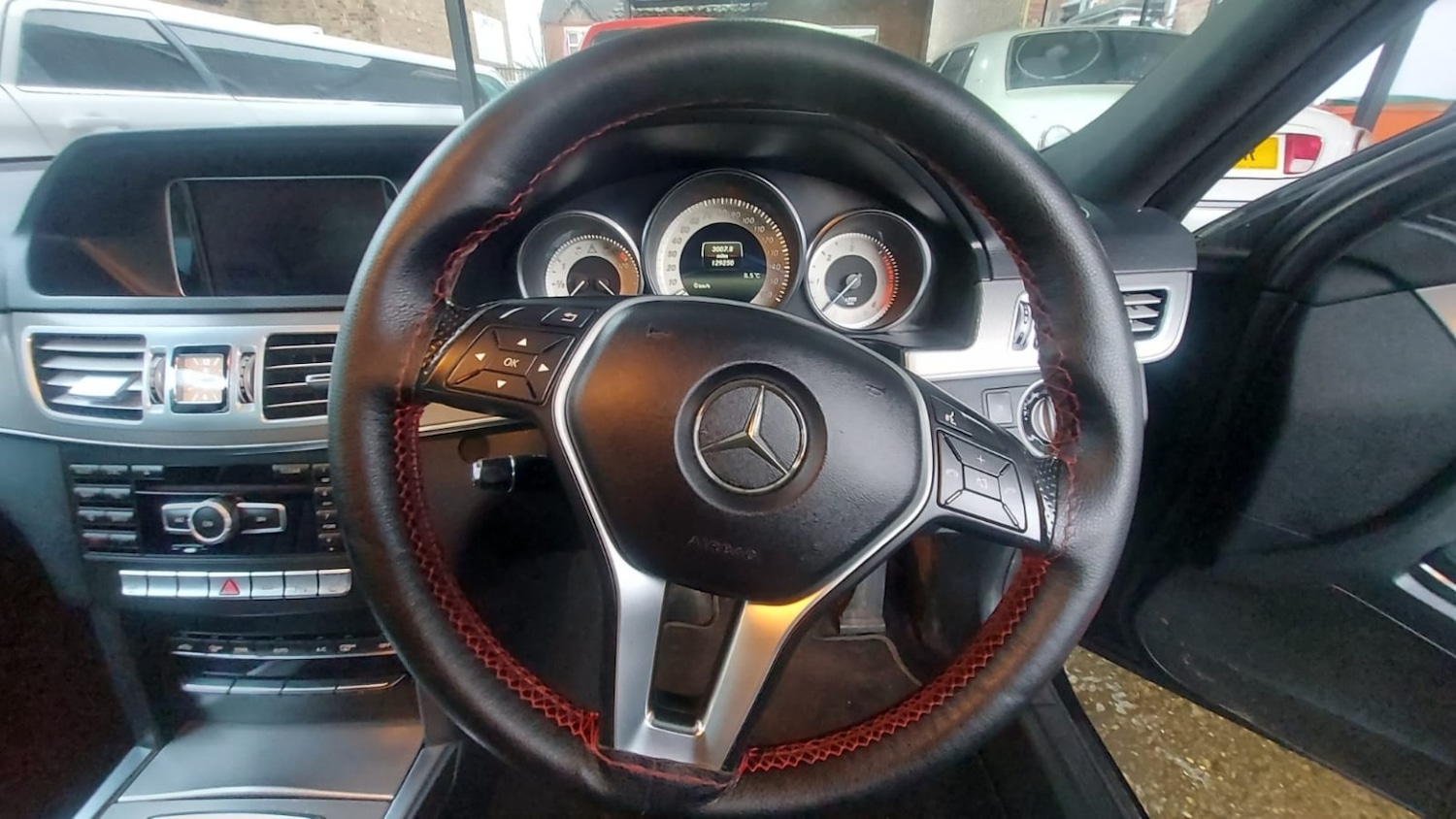 Used Mercedes-Benz E Class 2014 for sale - 76957222: Photo 18
