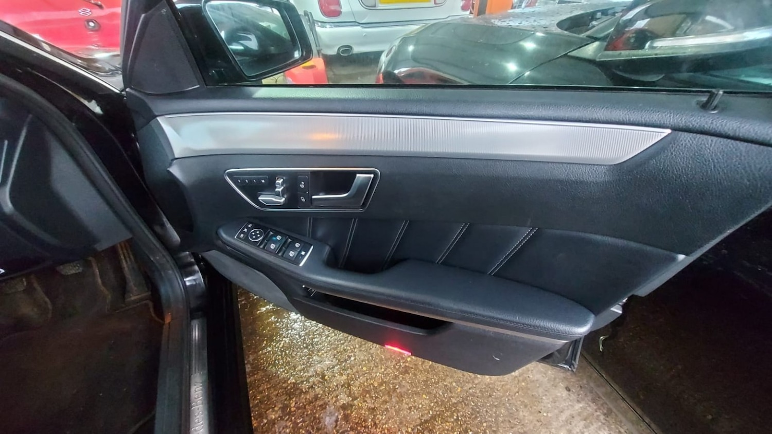 Used Mercedes-Benz E Class 2014 for sale - 76957222: Photo 24