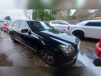 Used Mercedes-Benz E Class 2014 for sale - 76957222: Photo