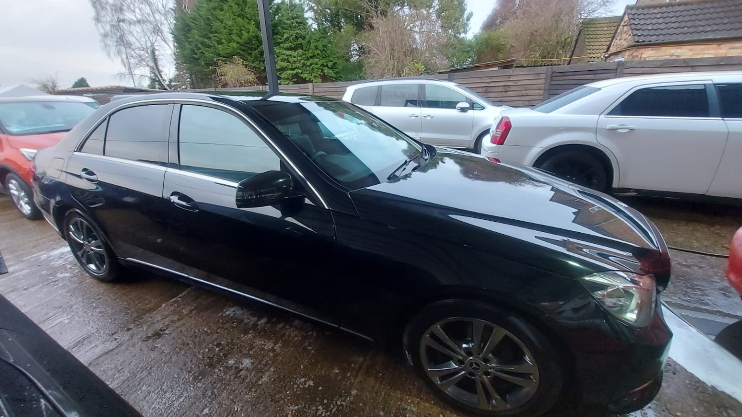 Used Mercedes-Benz E Class 2014 for sale - 76957222: Photo 4