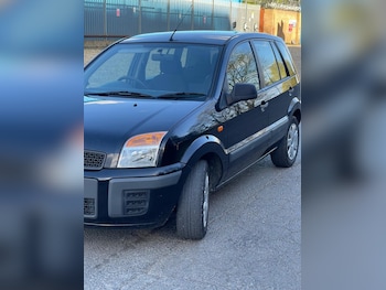 Used Ford Fusion 2010 for sale - 78168911: Photo