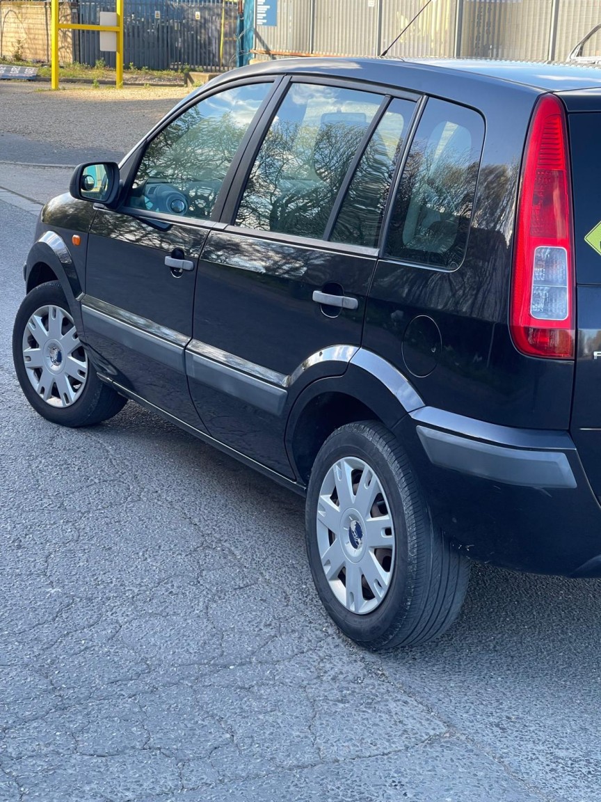 Used Ford Fusion 2010 for sale - 78168911: Photo 3