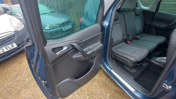 Used Vauxhall Meriva 2011 for sale - 75575492: Photo 24
