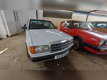 Used Mercedes-Benz 190 1993 for sale - 75598820: Photo
