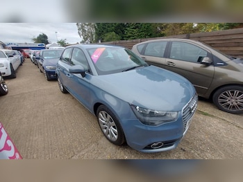 Used Audi A1 2012 for sale - 76164625: Photo 2