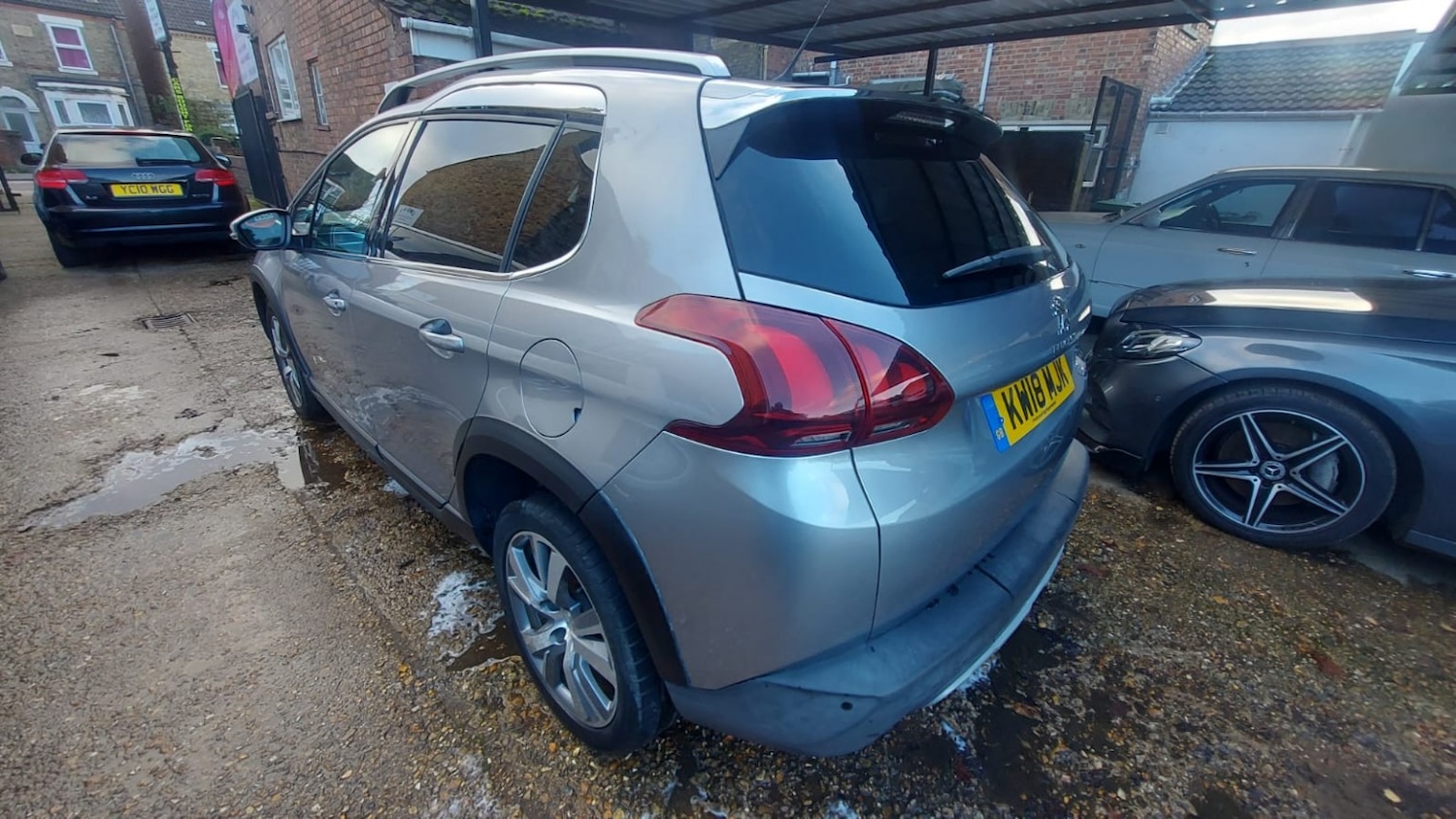 Used Peugeot 2008 2018 for sale - 76666143: Photo 11