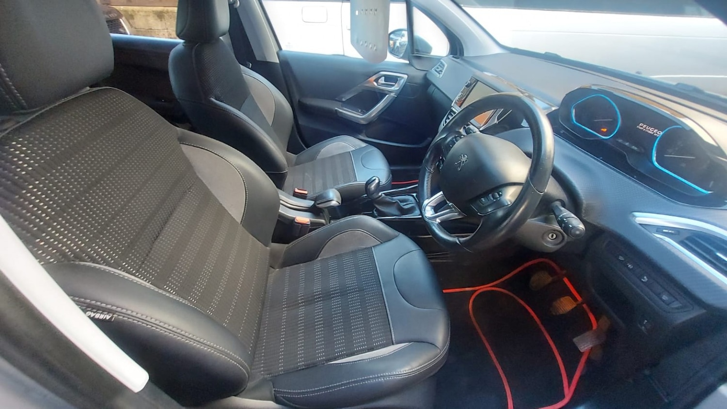 Used Peugeot 2008 2018 for sale - 76666143: Photo 14