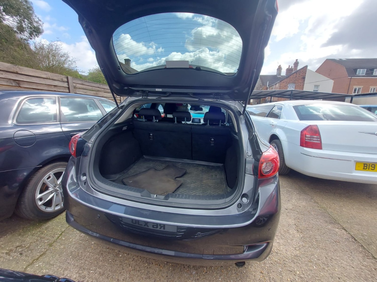 Used Mazda Mazda3 2017 for sale - 78045624: Photo 8