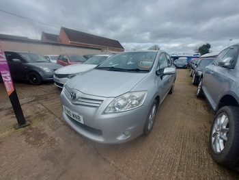 Used Toyota Auris 2010 for sale - 77609960: Photo