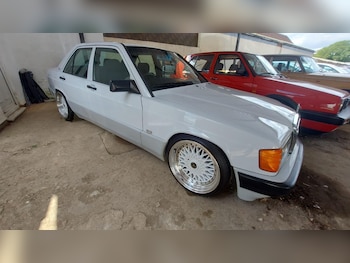 Used Mercedes-Benz 190 1993 for sale - 77464783: Photo
