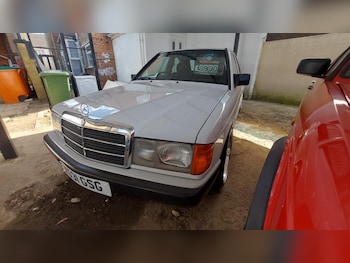 Used Mercedes-Benz 190 1993 for sale - 77464783: Photo