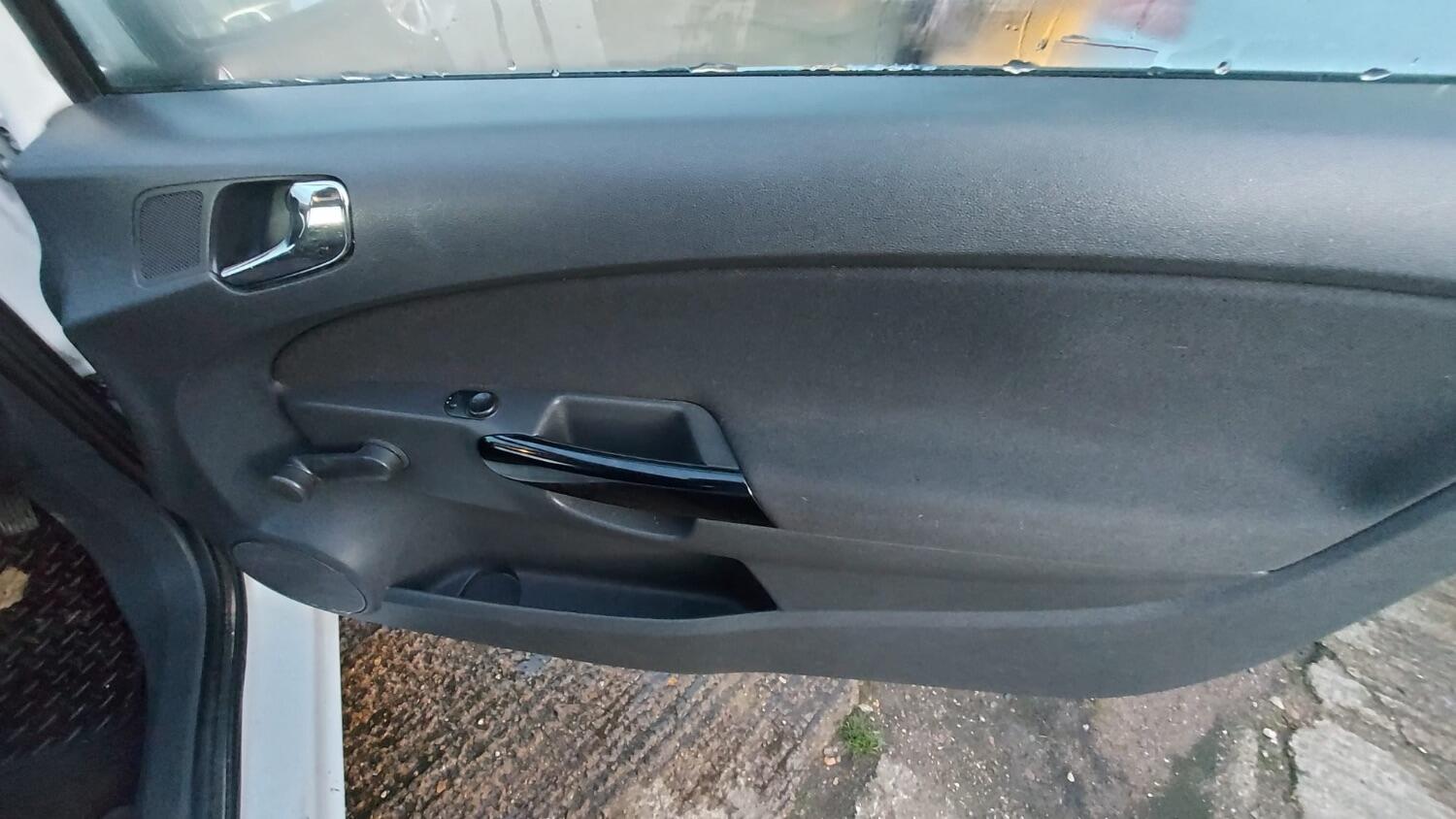 Used Vauxhall Corsa 2009 for sale - 76793570: Photo 14