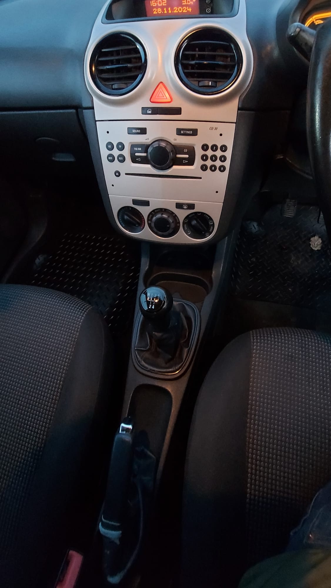 Used Vauxhall Corsa 2009 for sale - 76793570: Photo 15