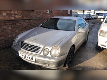 Used Mercedes-Benz CLK 2002 for sale - 77258542: Photo