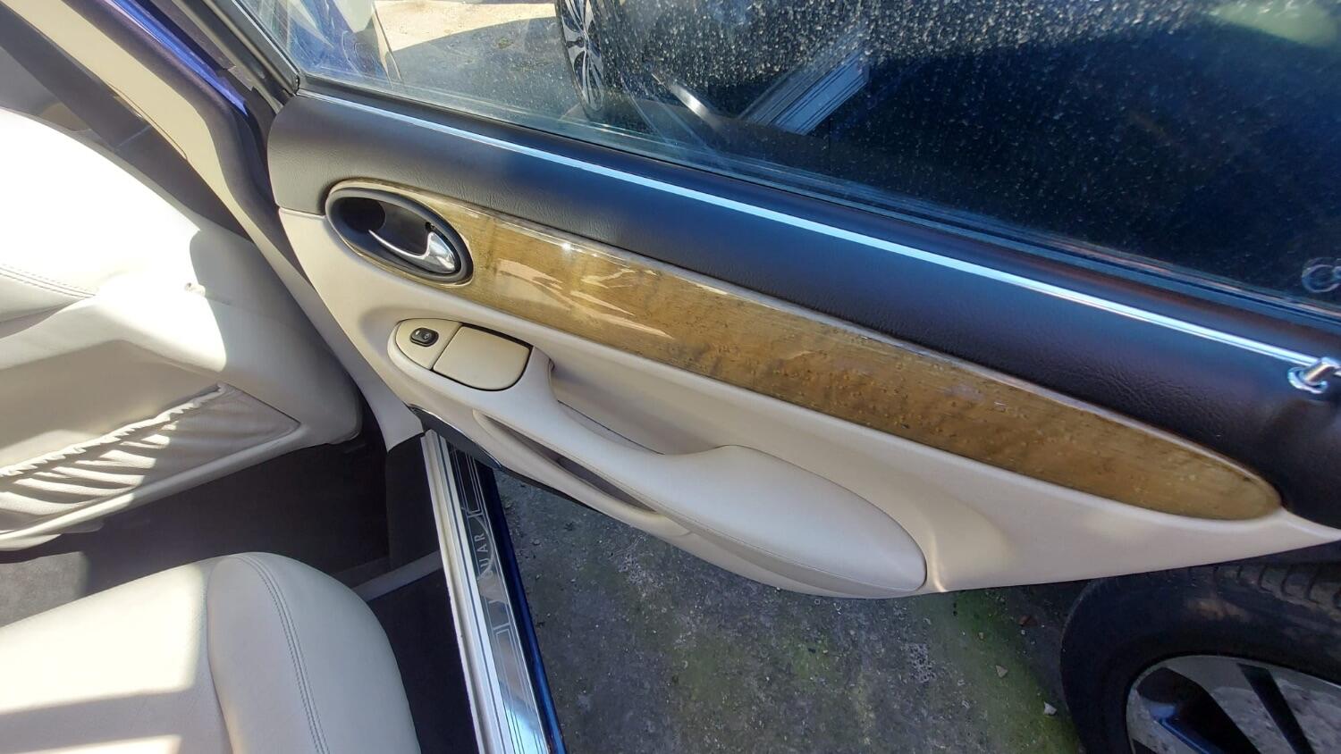 Used Jaguar XJ 2001 for sale - 76793563: Photo 14