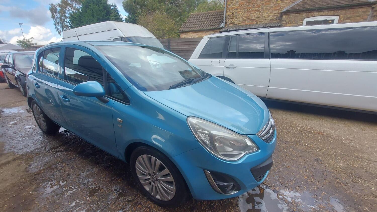 Used Vauxhall Corsa 2011 for sale - 76358239: Photo 1