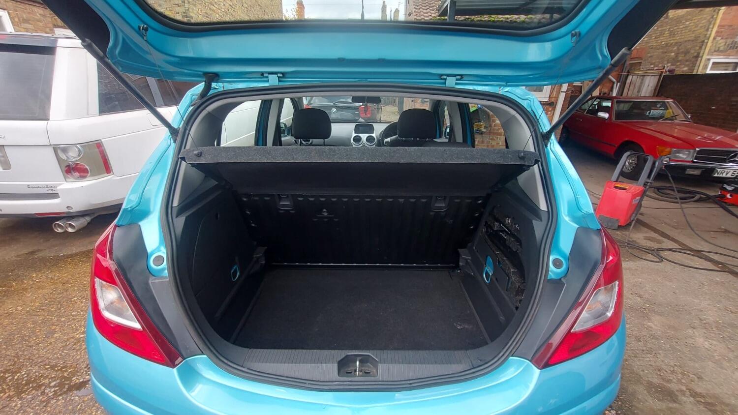 Used Vauxhall Corsa 2011 for sale - 76358239: Photo 12