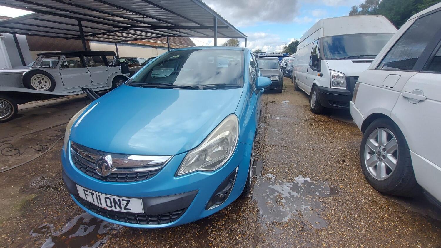 Used Vauxhall Corsa 2011 for sale - 76358239: Photo 3
