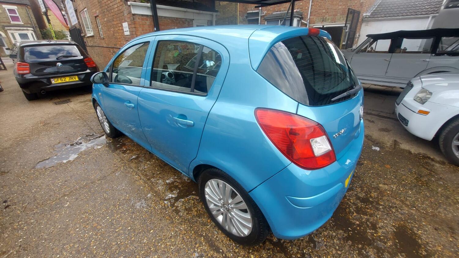 Used Vauxhall Corsa 2011 for sale - 76358239: Photo 4