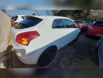 Used Kia Pro Ceed 2010 for sale - 76793565: Photo