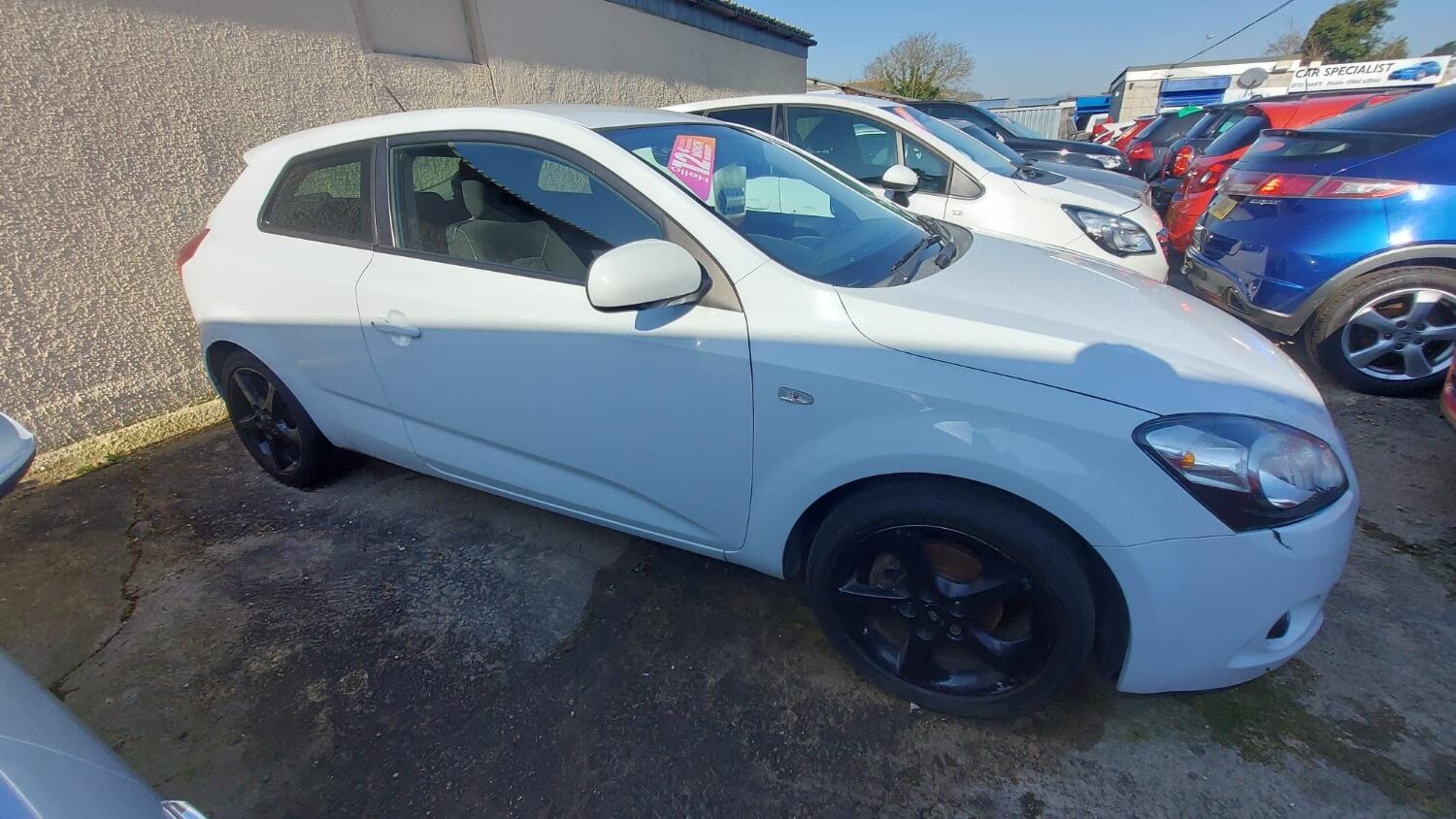 Used Kia Pro Ceed 2010 for sale - 76793565: Photo 8