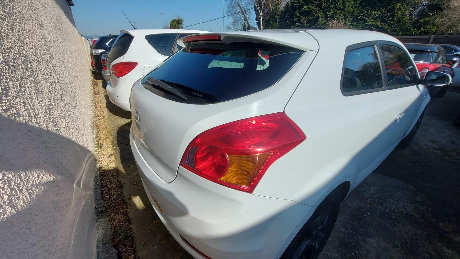 Used Kia Pro Ceed 2010 for sale - 76793565: Photo 9