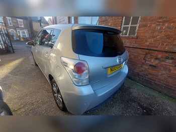 Used Toyota Verso 2013 for sale - 77464996: Photo