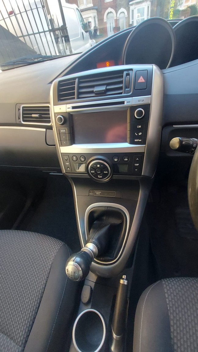 Used Toyota Verso 2013 for sale - 76712387: Photo 14