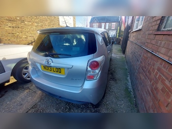 Used Toyota Verso 2013 for sale - 76712387: Photo