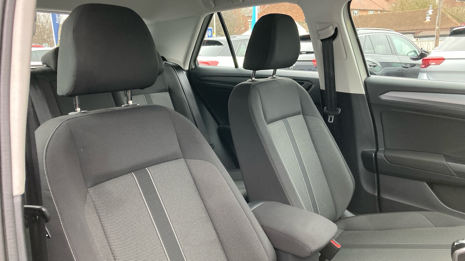 Used Volkswagen T-Roc 2023 for sale - 77127275: Photo 21