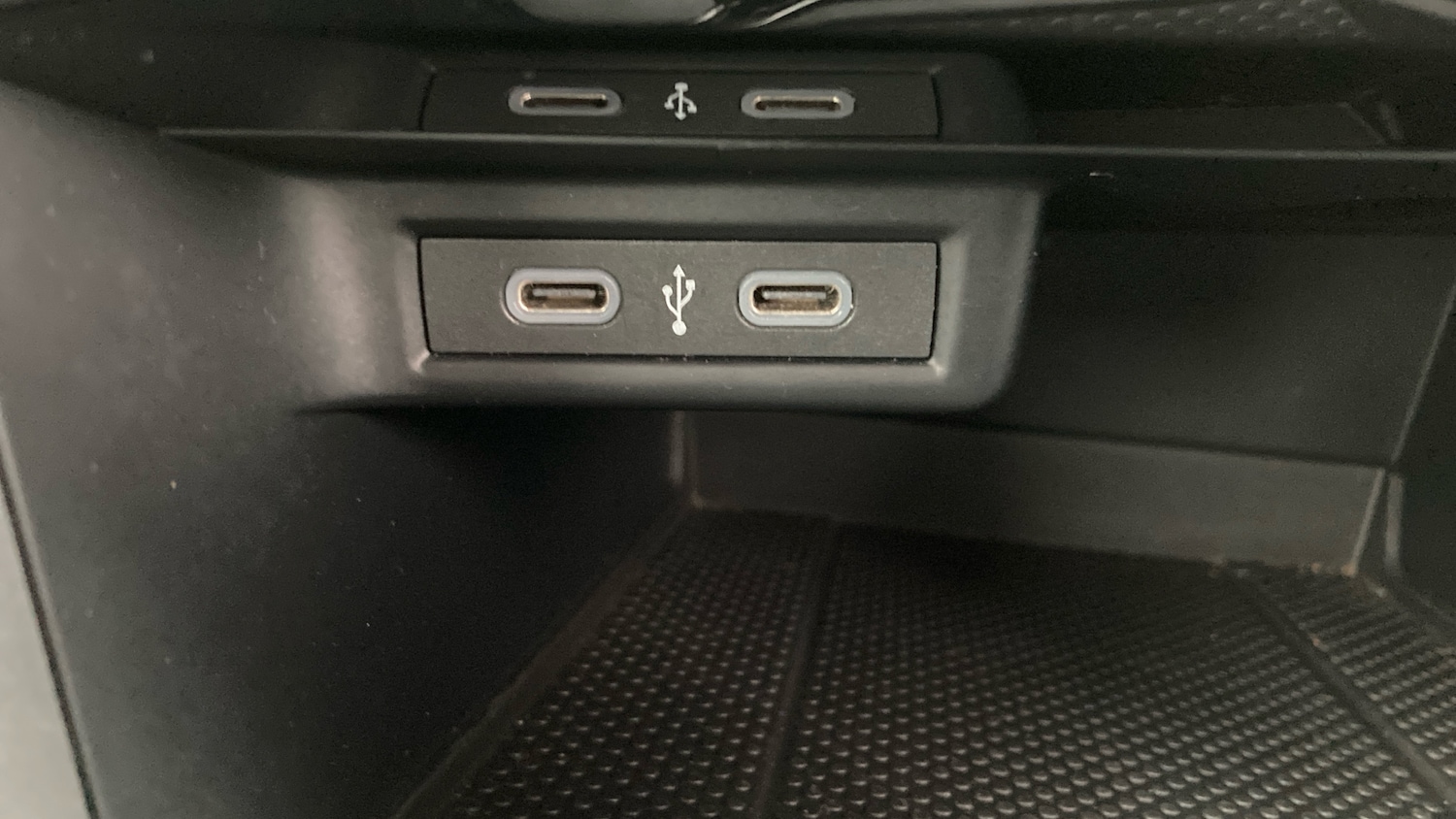 Used Volkswagen T-Roc 2023 for sale - 77127275: Photo 25