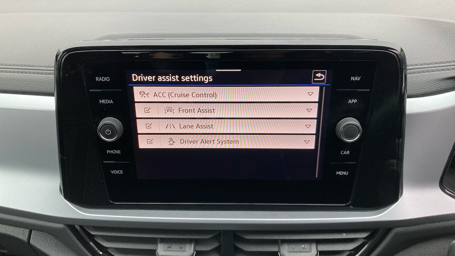 Used Volkswagen T-Roc 2023 for sale - 77127275: Photo 34