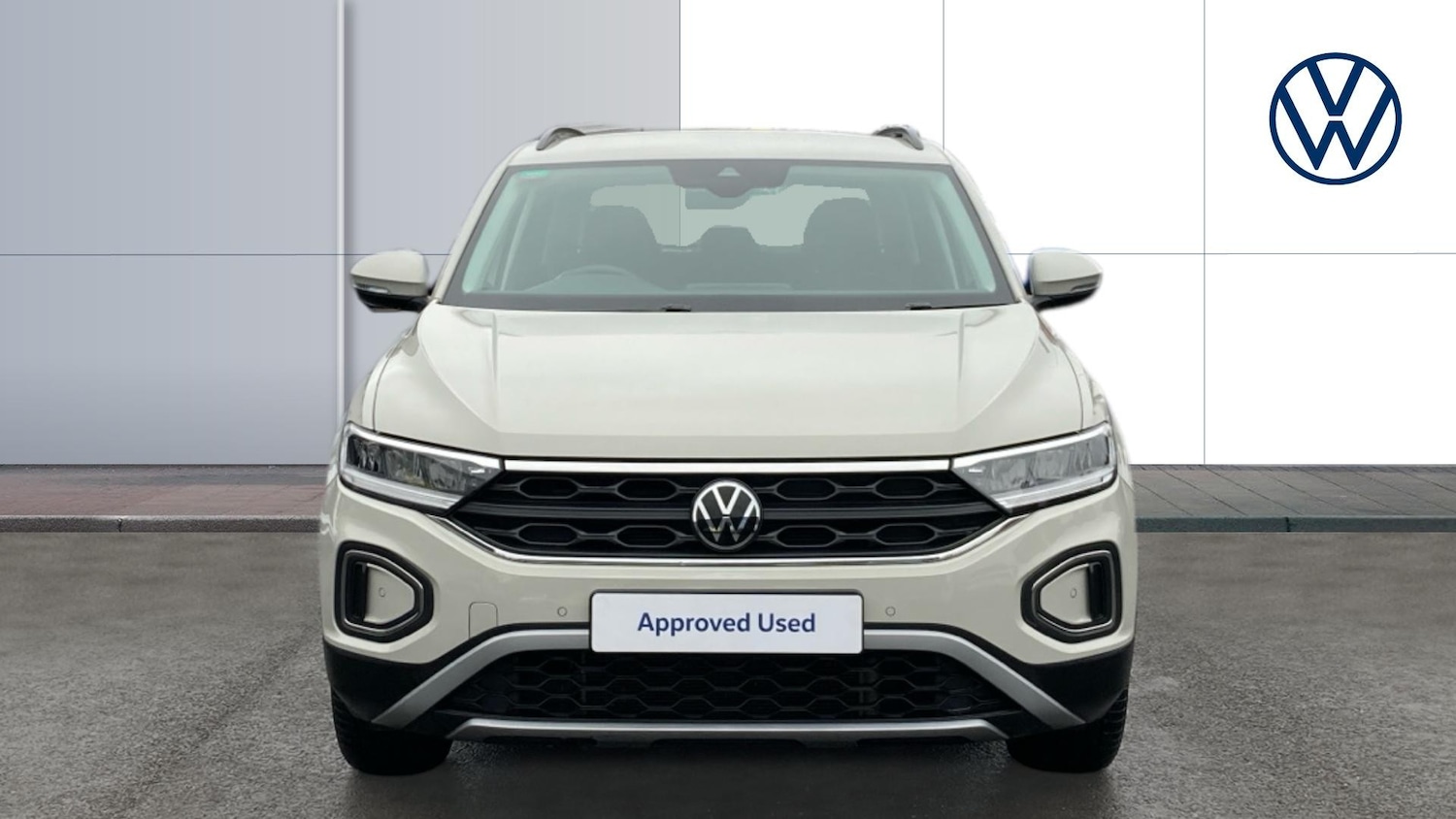 Used Volkswagen T-Roc 2023 for sale - 77127275: Photo 7