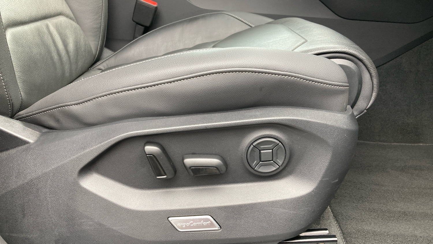 Used Volkswagen Touareg 2021 for sale - 76545174: Photo 22