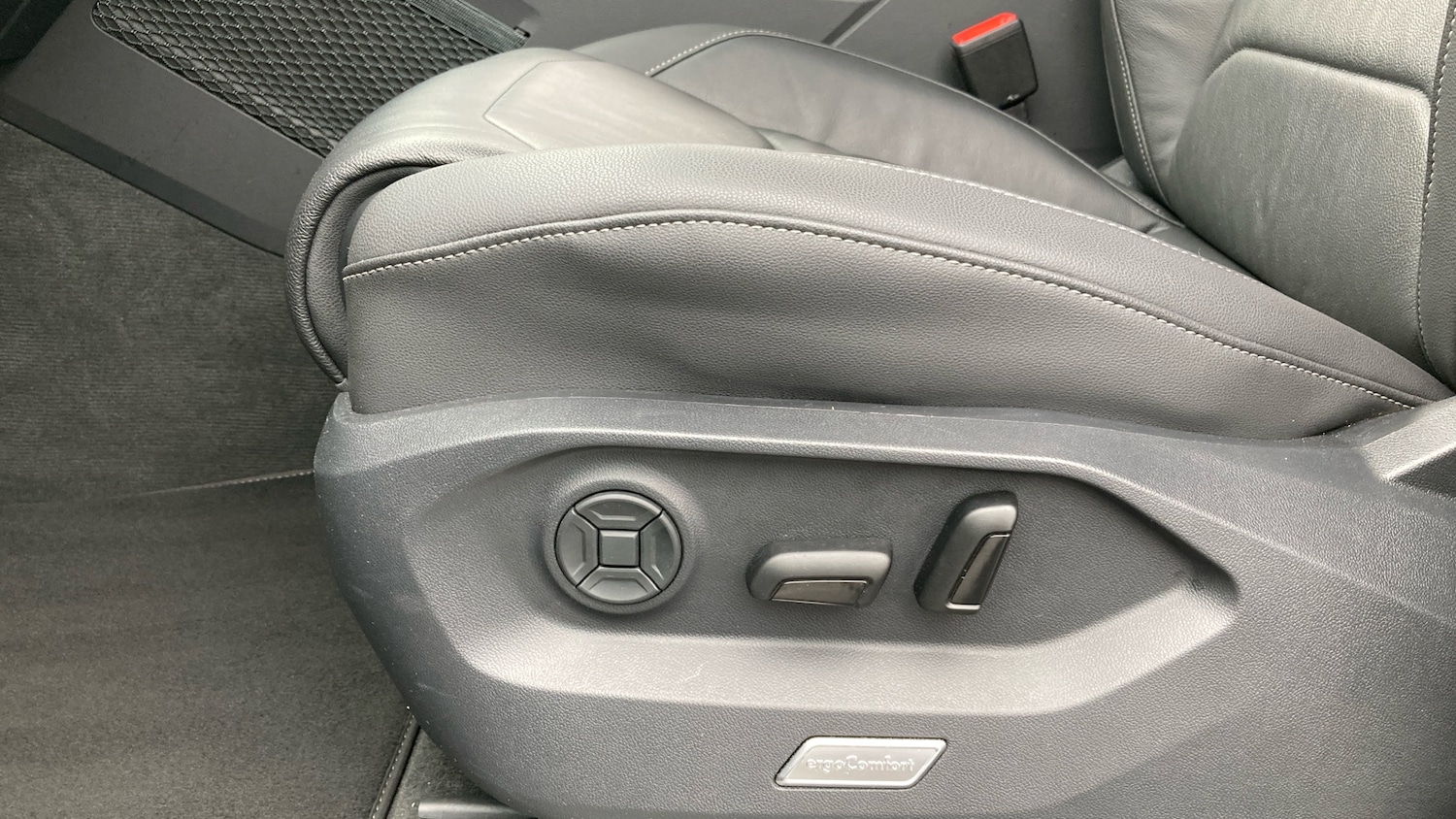 Used Volkswagen Touareg 2021 for sale - 76545174: Photo 24