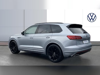 Used Volkswagen Touareg 2021 for sale - 76545174: Photo