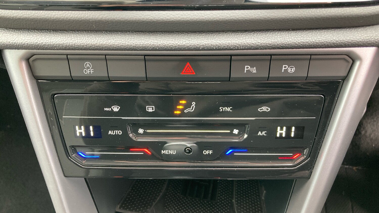 Used Volkswagen T-Roc 2025 for sale - 76263724: Photo 13