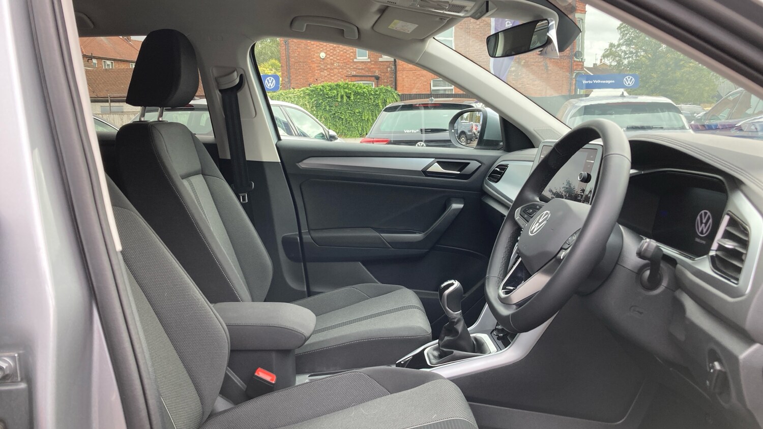 Used Volkswagen T-Roc 2025 for sale - 76263724: Photo 15