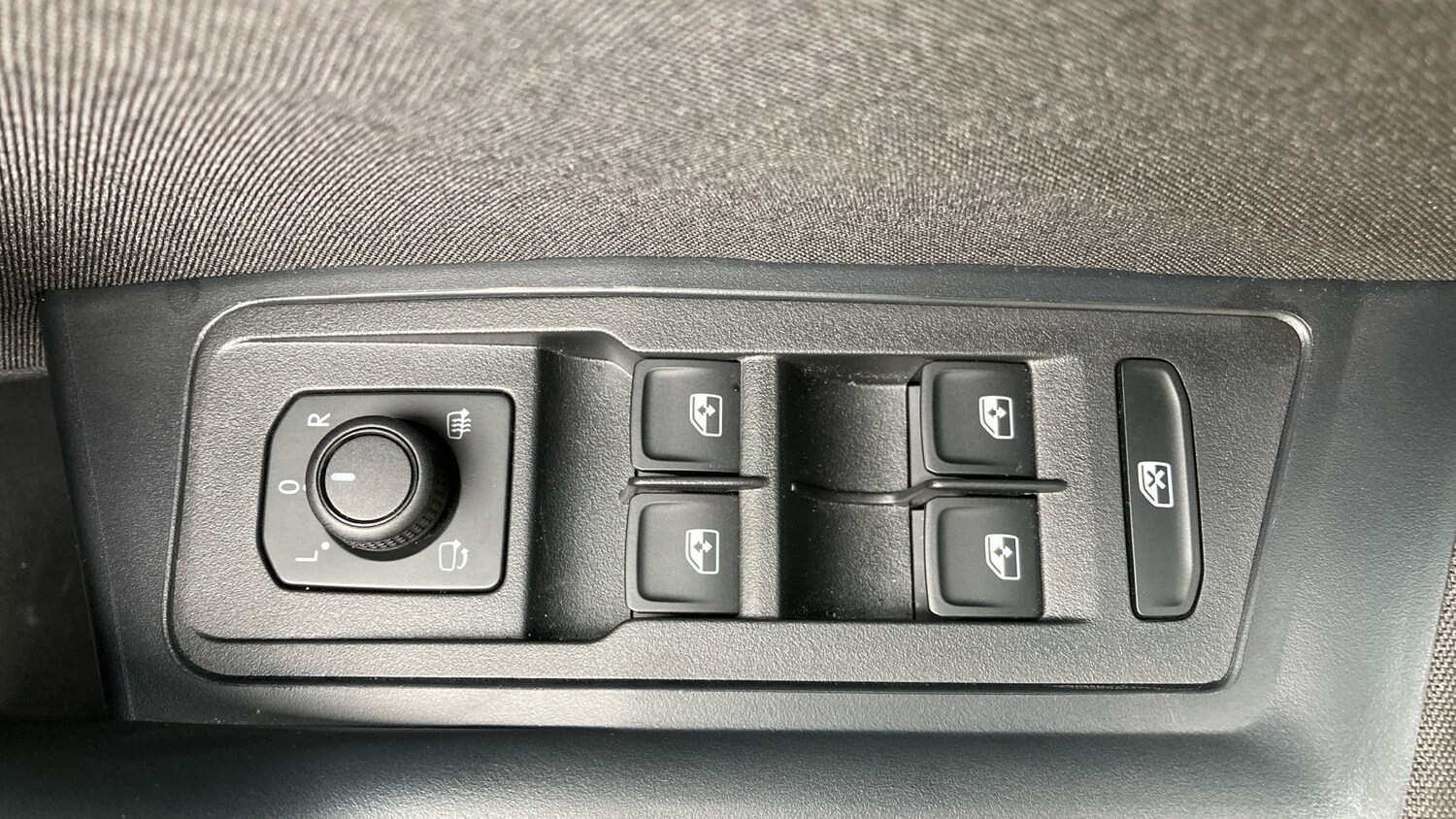 Used Volkswagen T-Roc 2025 for sale - 76263724: Photo 22