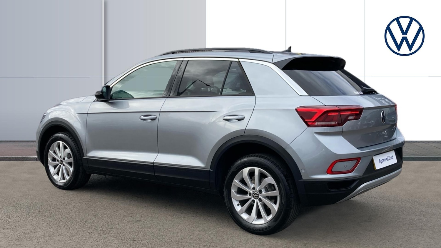 Used Volkswagen T-Roc 2025 for sale - 76263724: Photo 3